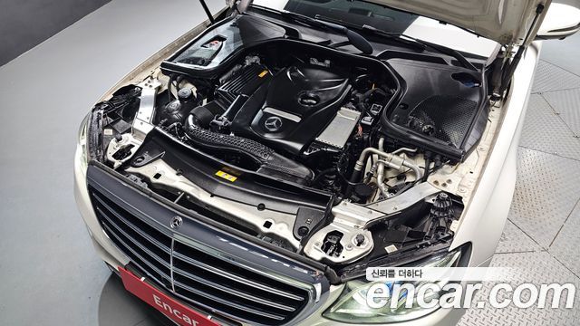 Mercedes-Benz E-Class (W213) E300 4MATIC Exclusive 2019 — фото 6