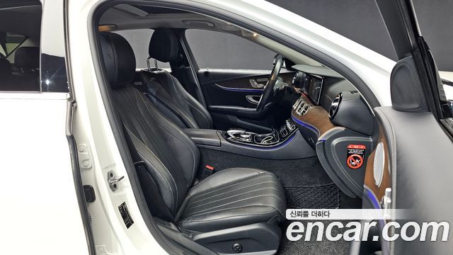 Mercedes-Benz E-Class (W213) E300 4MATIC Exclusive 2019 — фото 11