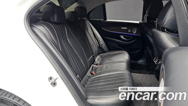 Mercedes-Benz E-Class (W213) E300 4MATIC Exclusive 2019 — фото 12