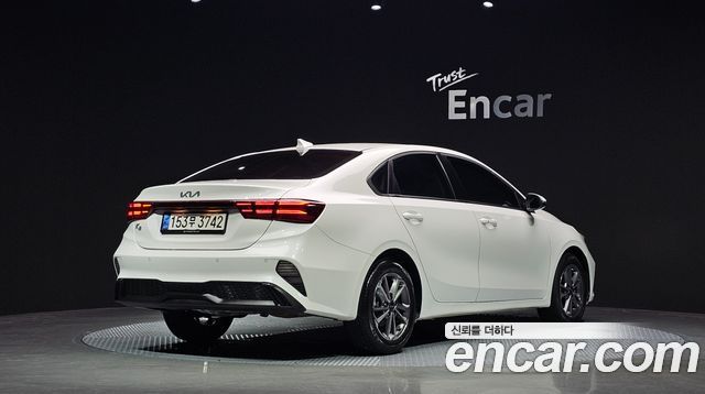 Kia K3 (II) 1.6 Prestige 2022 — фото 2