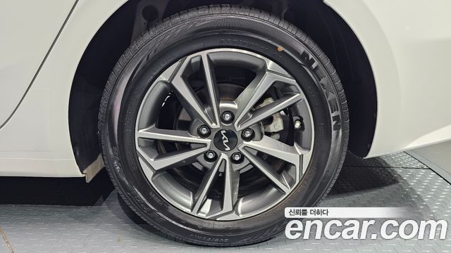 Kia K3 (II) 1.6 Prestige 2022 — фото 21