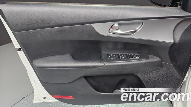 Kia K3 (II) 1.6 Prestige 2022 — фото 24