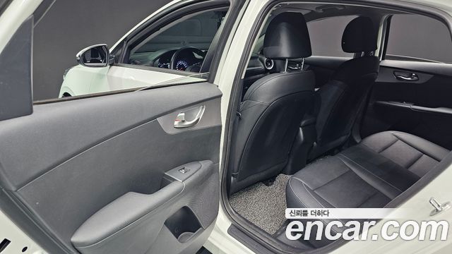 Kia K3 (II) 1.6 Prestige 2022 — фото 29