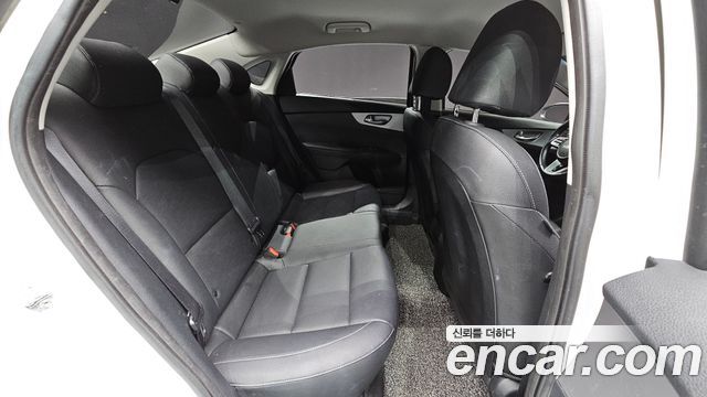 Kia K3 (II) 1.6 Prestige 2022 — фото 30
