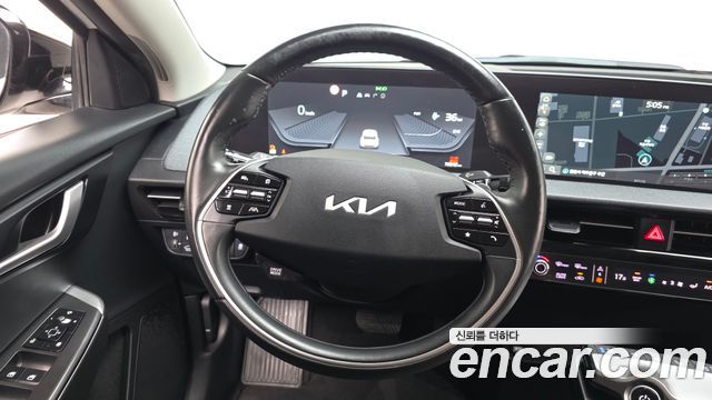 Kia EV6 Long Range Air 2022 — фото 13