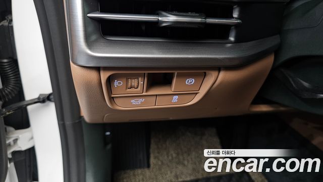 Hyundai Grandeur (GN7) 3.5 LPG 2WD Premium 2023 — фото 18