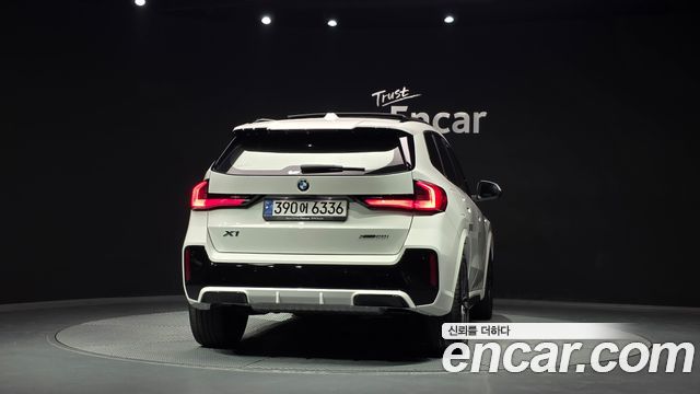 BMW X1 (U11) xDrive 20i M Sport 2025 — фото 4