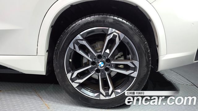 BMW X1 (U11) xDrive 20i M Sport 2025 — фото 21