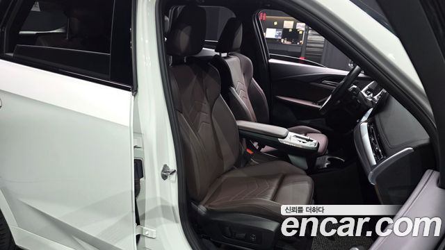 BMW X1 (U11) xDrive 20i M Sport 2025 — фото 26