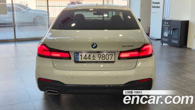 BMW 5 Series (G30) 530i M Sport Package 2023 — фото 4