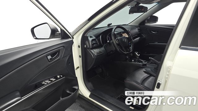 KG Mobility (SsangYong) Tivoli Air Diesel IX 4WD 2019 — фото 10