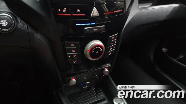 KG Mobility (SsangYong) Tivoli Air Diesel IX 4WD 2019 — фото 16