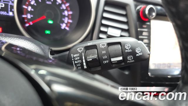 KG Mobility (SsangYong) Tivoli Air Diesel IX 4WD 2019 — фото 30