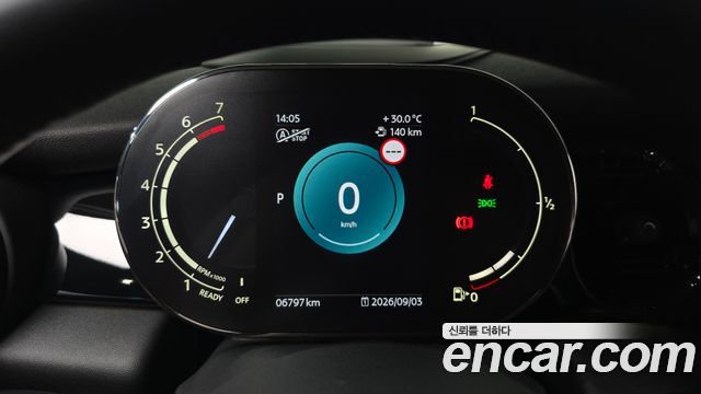 MINI Cooper S 5Door Classic Launch Pack Third Generation 2022 — фото 8