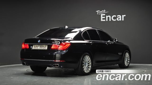 BMW 7 Series (F01) 740i 2014 — фото 2