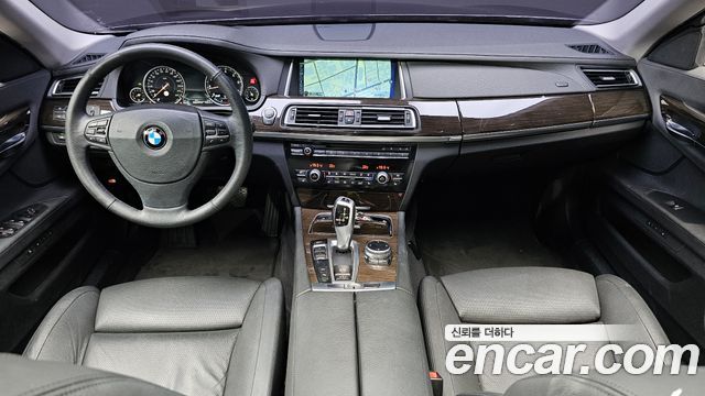 BMW 7 Series (F01) 740i 2014 — фото 7