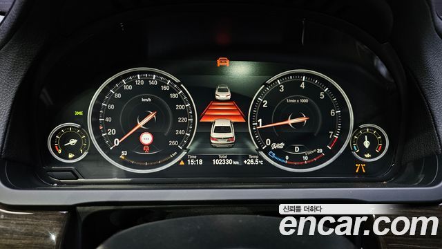 BMW 7 Series (F01) 740i 2014 — фото 8