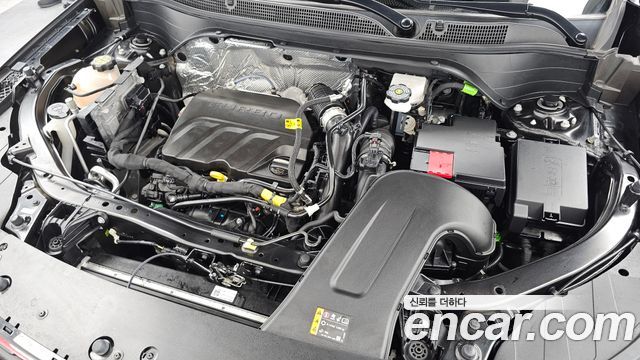 Chevrolet Trax Crossover 1.2 Red Line 2025 — фото 6