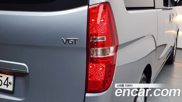 Hyundai Grand Starex Van 3-Seater Smart 2021 — фото 29