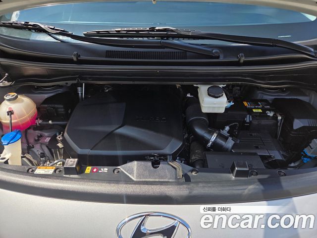 Hyundai Staria Tourer 11-Seater Modern 2023 — фото 6