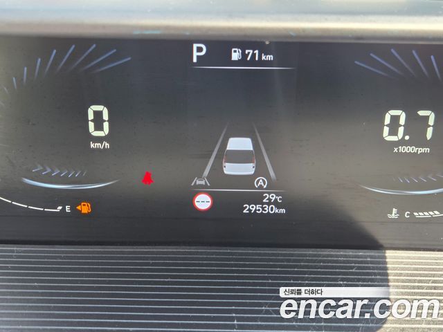 Hyundai Staria Tourer 11-Seater Modern 2023 — фото 8