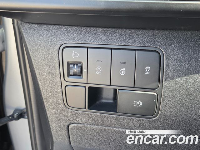 Hyundai Staria Tourer 11-Seater Modern 2023 — фото 15