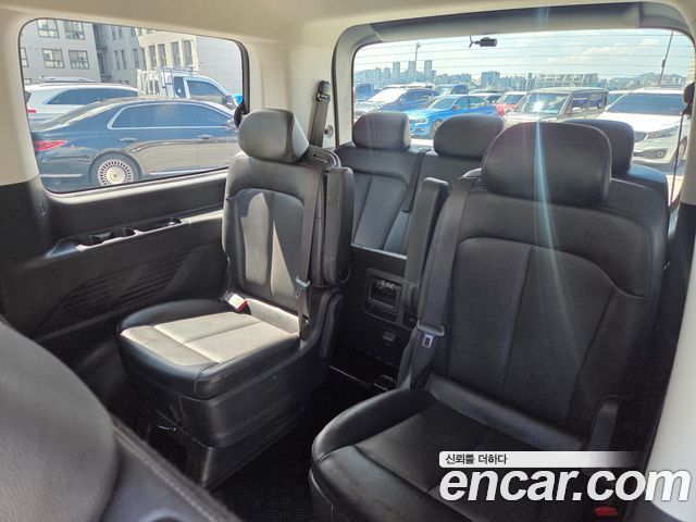 Hyundai Staria Tourer 11-Seater Modern 2023 — фото 21
