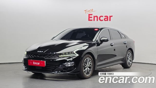 Kia K5 (III) 2.0 Noblesse 2023 — фото 1