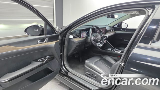 Kia K5 (III) 2.0 Noblesse 2023 — фото 10