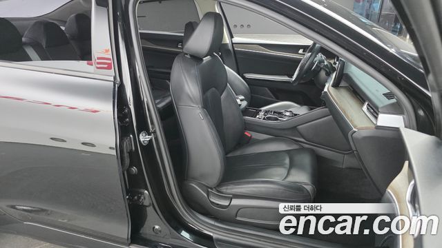 Kia K5 (III) 2.0 Noblesse 2023 — фото 26