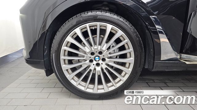 BMW X7 (G07) xDrive 40i Design Pure Excellence 7-Seater 2022 — фото 5