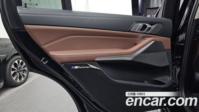 BMW X7 (G07) xDrive 40i Design Pure Excellence 7-Seater 2022 — фото 25