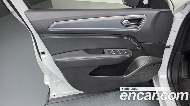 Renault Korea XM3 1.3 TCe RE Signature 2023 — фото 24