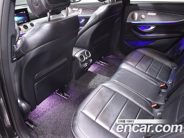 Mercedes-Benz E-Class (W213) E350 4MATIC AMG Line 2023 — фото 5