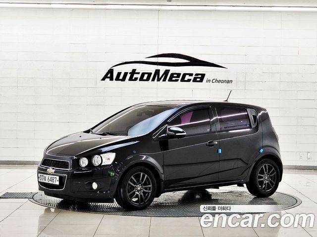 Chevrolet Aveo Hatchback 1.4 Turbo LS Standard 2015 — фото 2