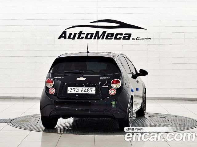 Chevrolet Aveo Hatchback 1.4 Turbo LS Standard 2015 — фото 3