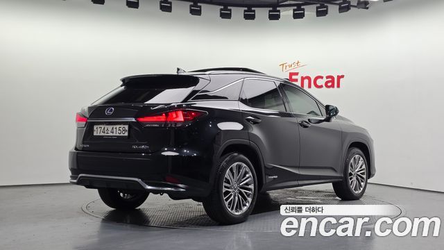 Lexus RX450h (IV) Executive 2022 — фото 2