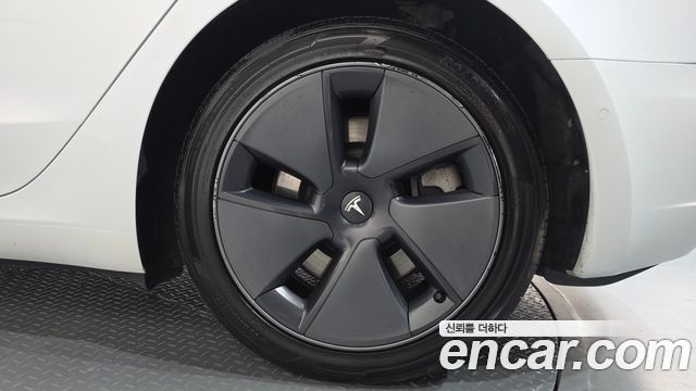 Tesla Model 3 Long Range AWD 2022 — фото 21