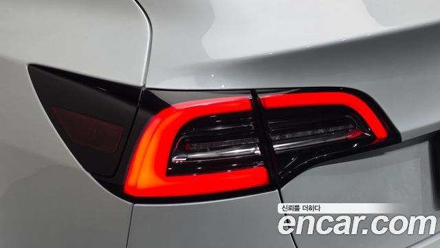 Tesla Model 3 Long Range AWD 2022 — фото 23