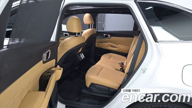 Kia Sorento (IV) HEV 1.6 2WD Noblesse 2023 — фото 11