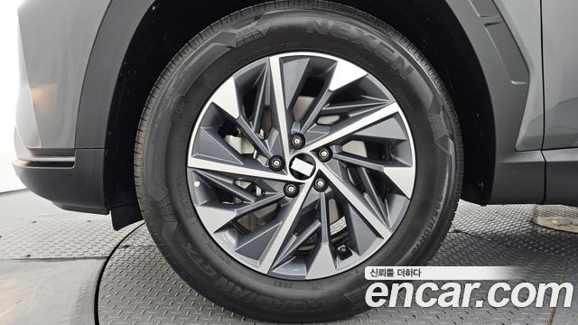 Hyundai Tucson (NX4) Gasoline 1.6 Turbo 2WD Premium 2023 — фото 5