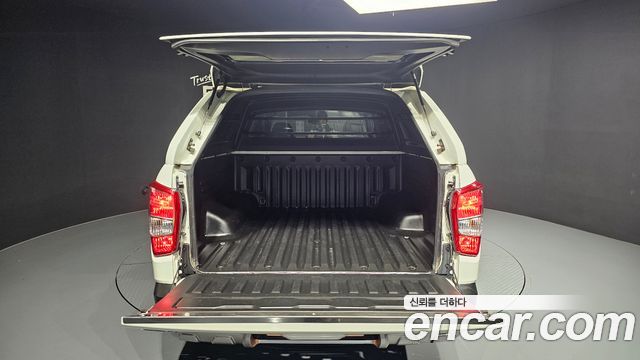KG Mobility (SsangYong) Rexton Sports Khan Diesel 2.2 2WD Prestige Special (5-Link) 2021 — фото 20