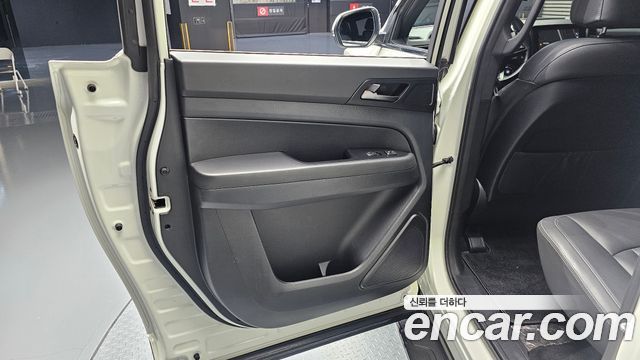 KG Mobility (SsangYong) Rexton Sports Khan Diesel 2.2 2WD Prestige Special (5-Link) 2021 — фото 25