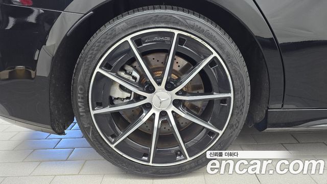 Mercedes-Benz A-Class (W177) AMG A35 4MATIC Sedan 2024 — фото 5