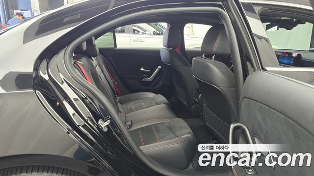 Mercedes-Benz A-Class (W177) AMG A35 4MATIC Sedan 2024 — фото 11
