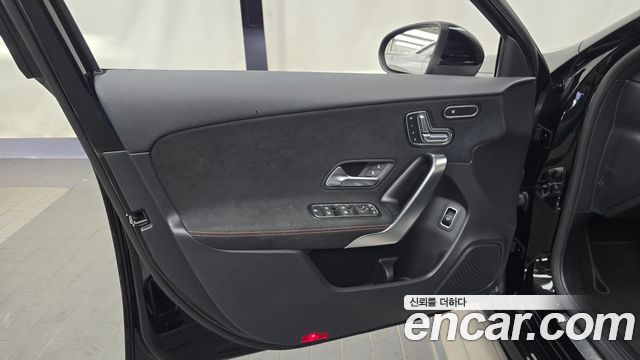 Mercedes-Benz A-Class (W177) AMG A35 4MATIC Sedan 2024 — фото 24