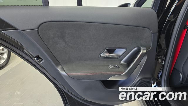 Mercedes-Benz A-Class (W177) AMG A35 4MATIC Sedan 2024 — фото 25