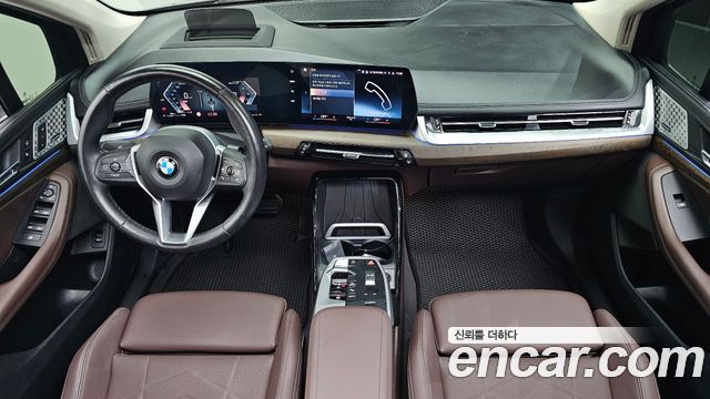 BMW 2 Series Active Tourer (U06) 220i Luxury 2024 — фото 7
