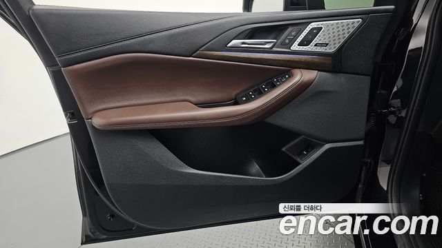 BMW 2 Series Active Tourer (U06) 220i Luxury 2024 — фото 24