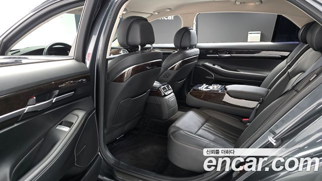 Genesis G90 3.8 AWD Luxury 2019 — фото 11